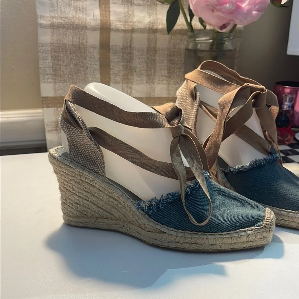 American Eagle Denim Blue and Tan Espadrille Slip-Ons - Picture 4 of 16